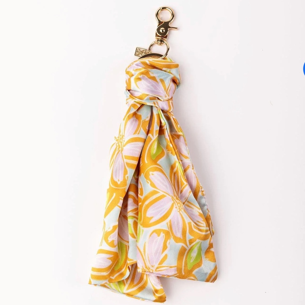 Nora Paradise View Key Chain